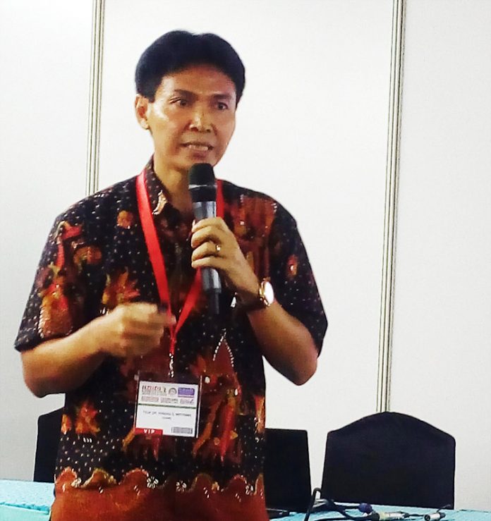 Prof Dr Komang G Wiryawan